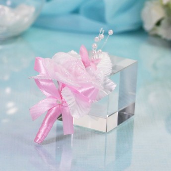 Бутоньерка для жениха 013 белая с розовым