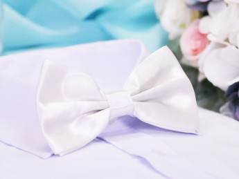 Галстук бабочка двойной, белый гладкий