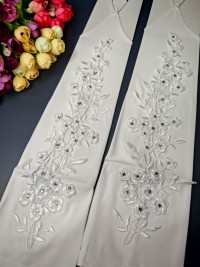 Белые свадебные митенки 38см, аппликация и стразы